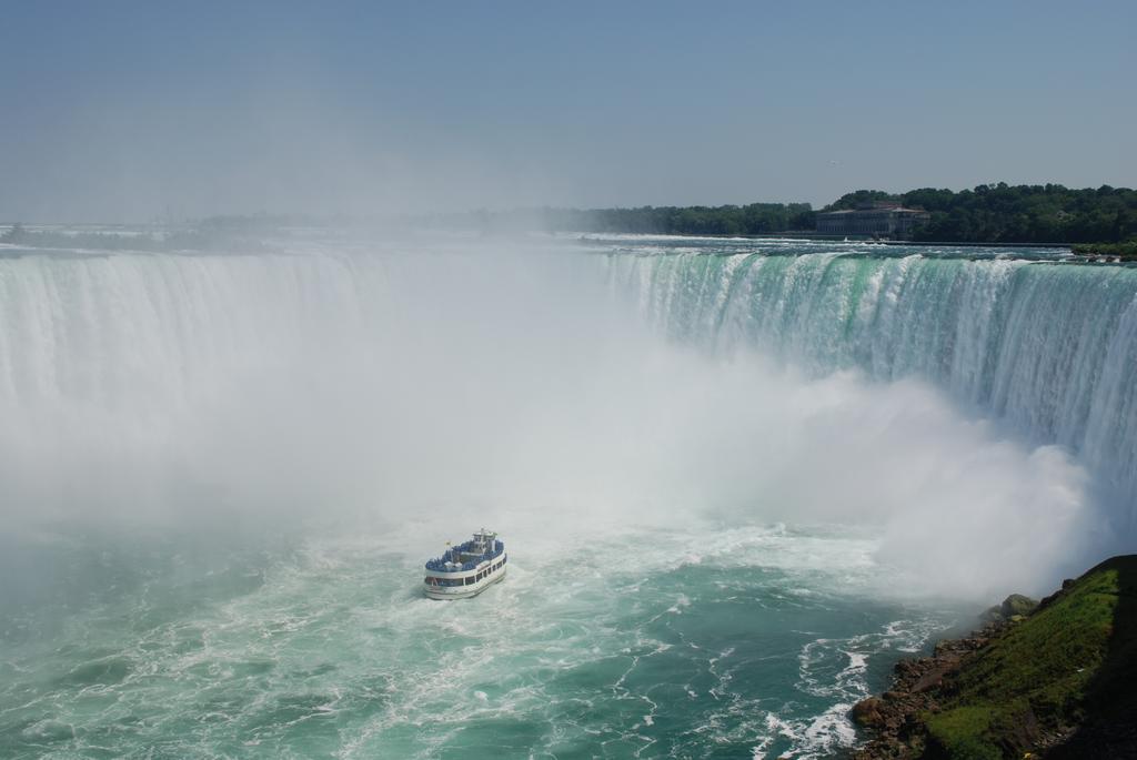 Voco The Cadence, An Ihg Hotel Niagara Falls Extérieur photo